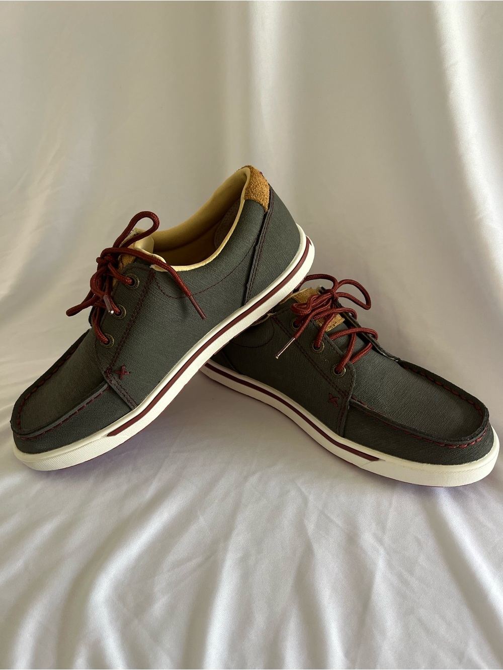 Women’s 6.5 Twisted X Canvas Lace-Up Shoes - NWOT